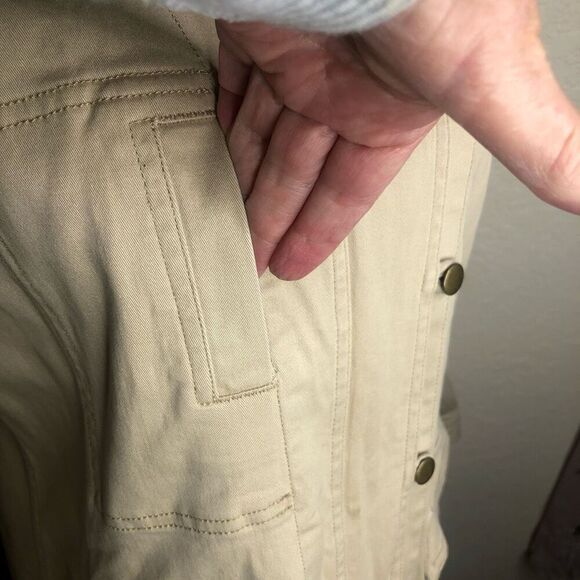 CAbi Beigecore, Preppy, Normcore Nanook Hooded Khaki Jacket Size S - Picture 5 of 16